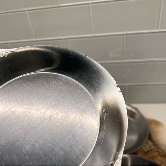 Vintage Hammered Silverplate Bird Claw Tongs & 4 Stainless Japan Small Plates - Picture 9 of 16